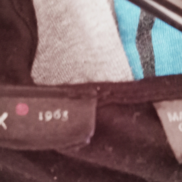 Women's top - Picture 2 of 4